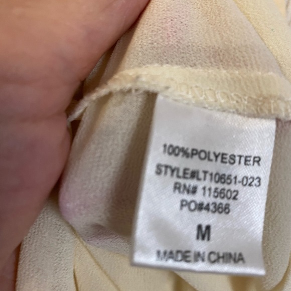 Lush cold shoulder blouse with glittered collar off white Size M - Picture 6 of 7